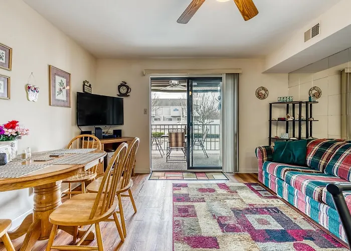 Jamaica Place 107